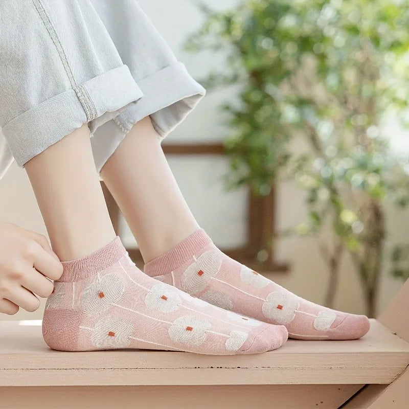 5 Pairs of Kawaii Cute 3D Textured Floral Ankle Socks