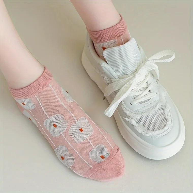 5 Pairs of Kawaii Cute 3D Textured Floral Ankle Socks